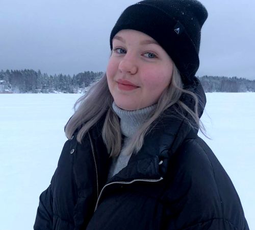 YA satsar på sina studerande
